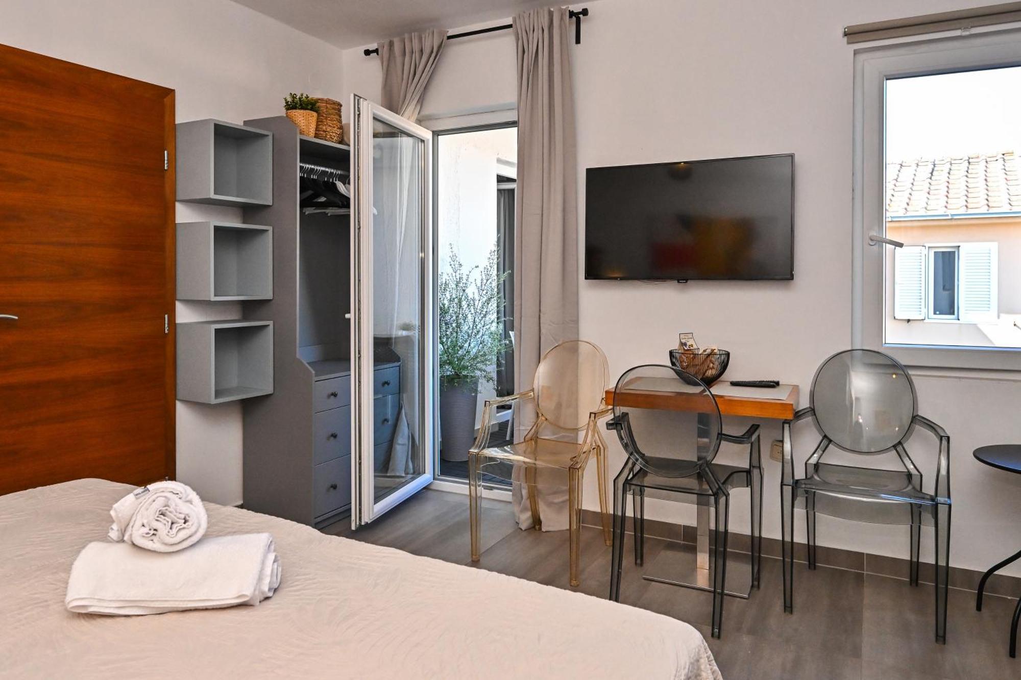Il Centro Apartments 诺瓦利娅 外观 照片